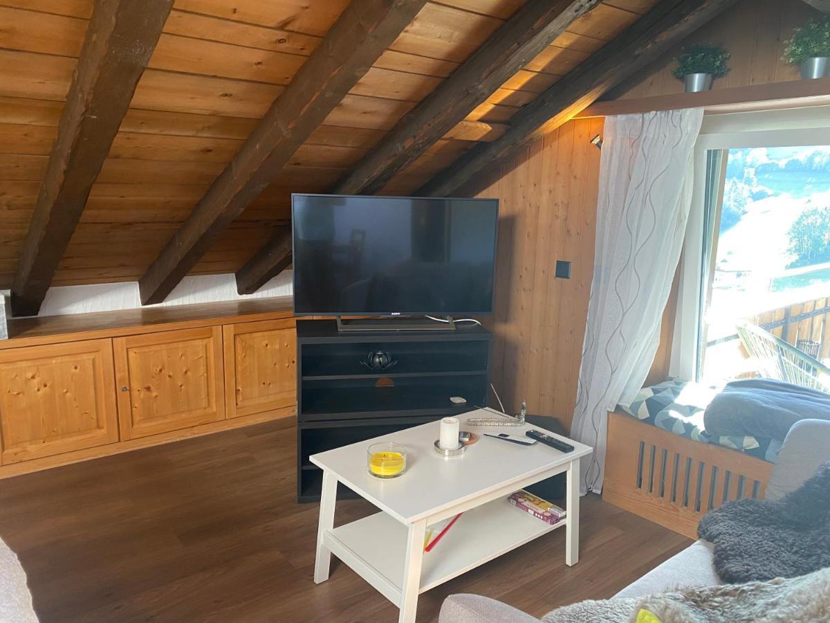 Dachwohnung In Der Mitte Von Laax-Dorf Zewnętrze zdjęcie